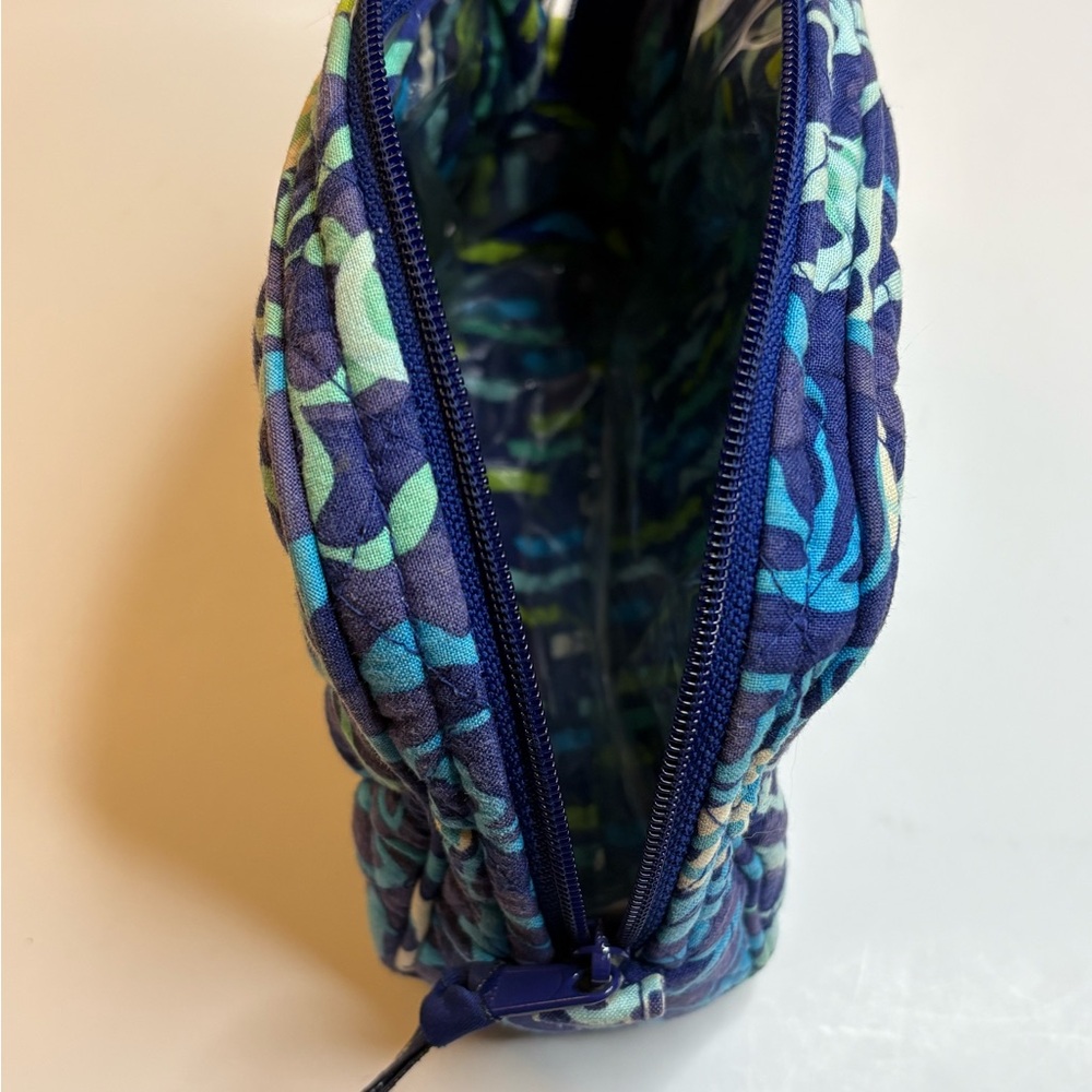 Vera Bradley Katarina Blues Quilted Cosmetic bag blue green - Picture 7 of 7